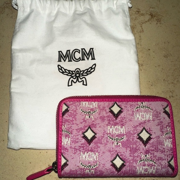 MCM Wallet - Picture 2 of 4